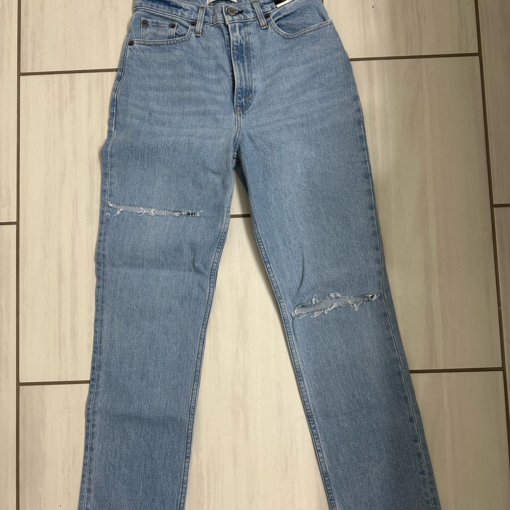6R/28 Abercrombie curve love NWT